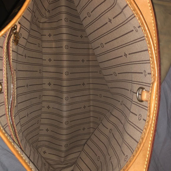 Designer handbag - Picture 2 of 4